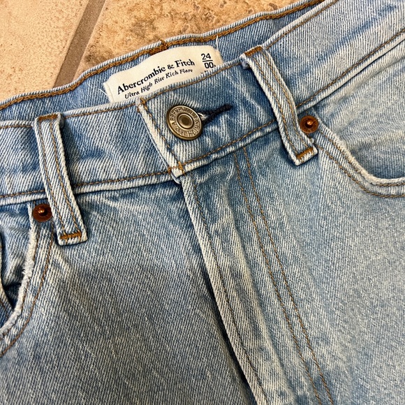 SOLD - Picture 4 of 5